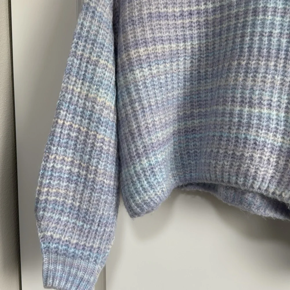Jessica Simpson Sweater Knit CrewNeck Relaxed Fit Top - Picture 4 of 7